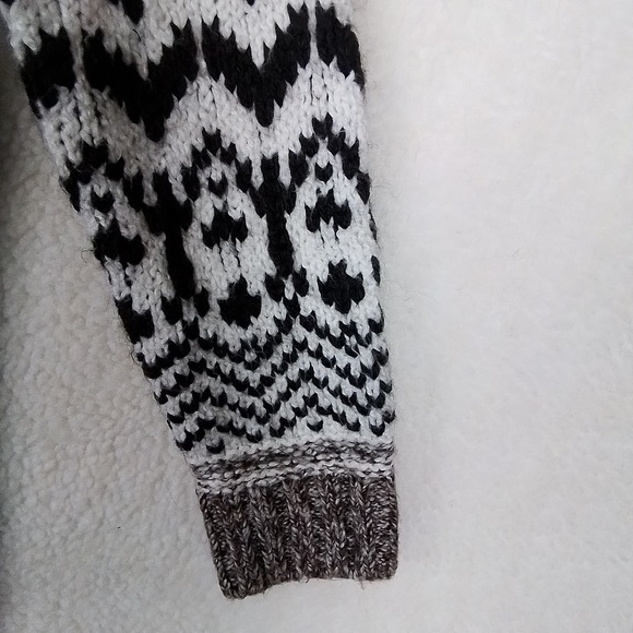 American Eagle‎ Chunky Knit Open Cardigan Size Small Brown, White, Southwest - Picture 5 of 11